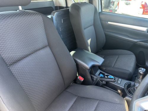 Toyota Hilux 2.4 GD6 Raider Ext/Cab in Namibia