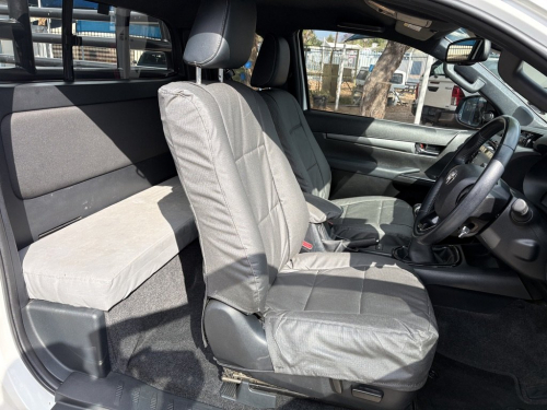 Toyota Hilux Legend 2.8 GD6 4x4 Manual E/Cab in Namibia