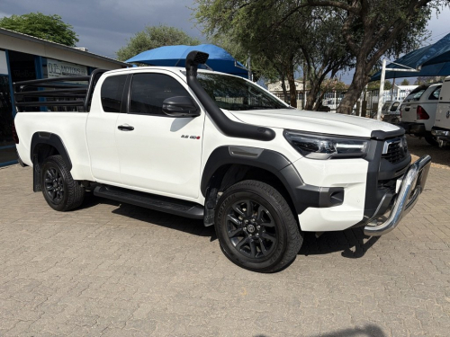 Pre-owned Toyota Hilux Legend 2.8 GD6 4x4 Manual E/Cab for sale in 