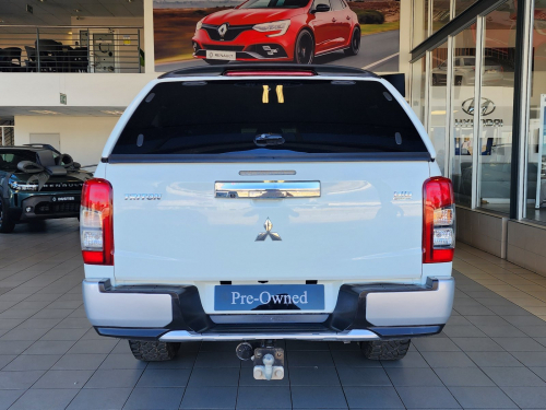 Mitsubishi Triton 2.4 Di-dc 4x4 P/U D/C in Namibia