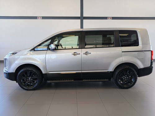 Mitsubishi Delica D5 2.2 Diesel 8-Speed Auto Super All Wheel Control (S-AWC) in Namibia