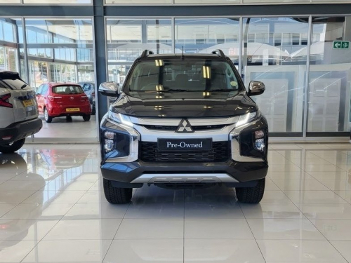Mitsubishi TRITON 2.4 DI-DC 4X4 AT in Namibia