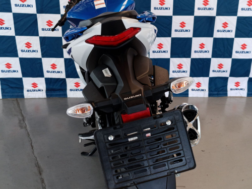 Suzuki GSX-150F in Namibia