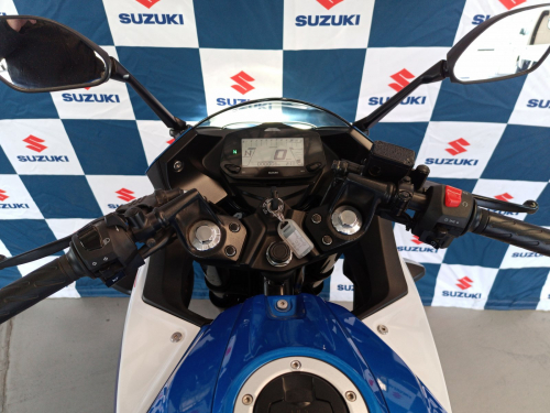 Suzuki GSX-150F in Namibia