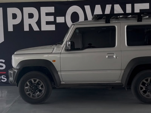 Suzuki Jimny 105i GLX MT in Namibia