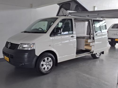 Volkswagen VW TRANSPORTER CAMPER 2.5 TDI 4 MOT in Namibia