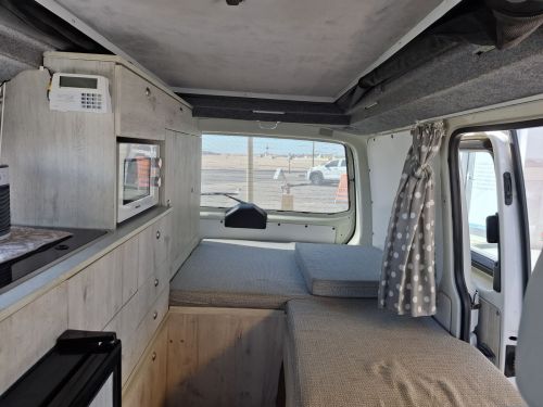 Volkswagen VW TRANSPORTER CAMPER 2.5 TDI 4 MOT in Namibia