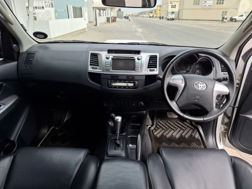 Toyota HILUX LEGEND 45 D/C A/T 4X4 in Namibia