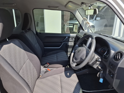 Suzuki SUZUKI JIMNY 1.3 in Namibia