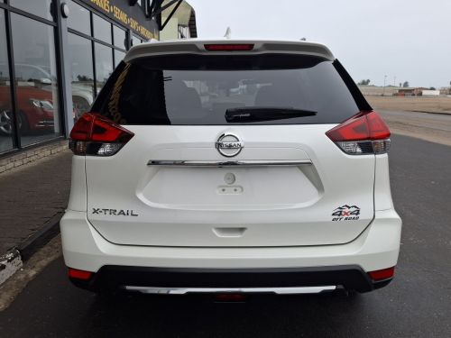 Nissan X-trail 2.5 Acenta 4x4 Cvt in Namibia