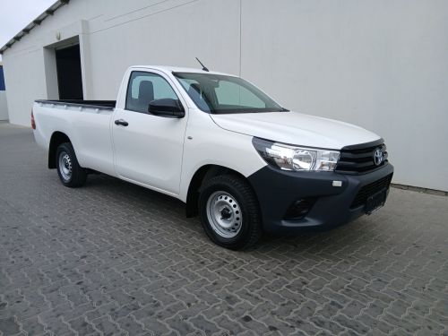 Toyota Hilux 2.0 VVTi S A/C 5MT in Namibia