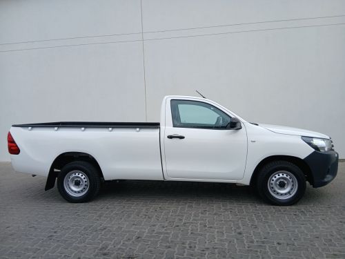 Toyota Hilux 2.0 VVTi S A/C 5MT in Namibia