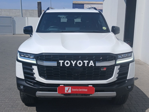 Toyota Land Cruiser 300 3.3 V6 Grs in Namibia