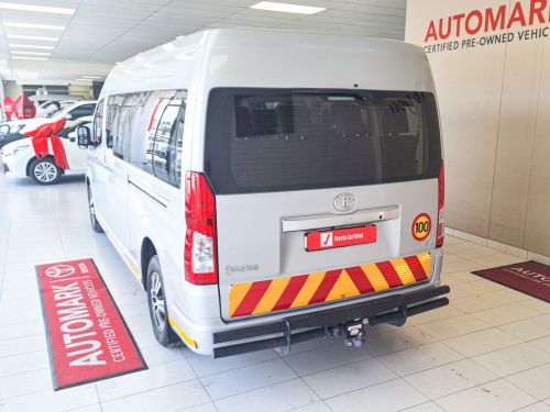 Toyota Quantum 2.8 SLWB GL 14-S MT in Namibia