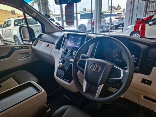 Toyota Quantum 2.8 SLWB GL 14-S MT in Namibia