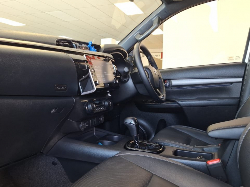 Toyota Hilux 2.8 GD6 LEGEND RS RB 48V MHEV AT in Namibia