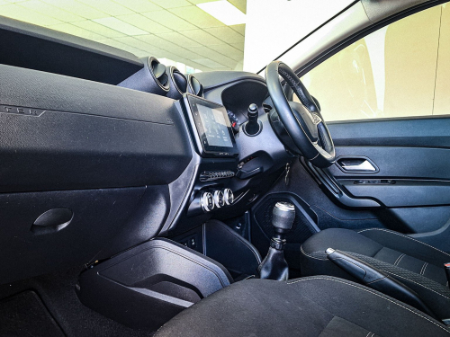 Renault Duster 1.5 DCi Zen MT in Namibia
