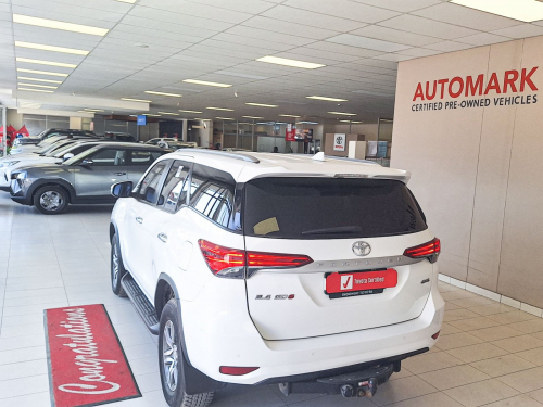 Toyota Fortuner 2.4 4x4 GD6 AT in Namibia