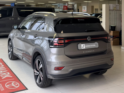 Volkswagen Volkswagen T-CROSS 1.0TSI DSG HIGHLINE in Namibia
