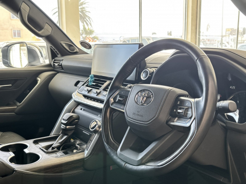 Toyota LANDCRUISER 300 V6 3.3D ZX AT in Namibia