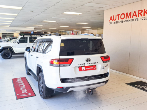 Toyota Land Cruiser 300 3.5T GR-S in Namibia