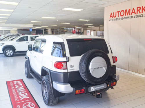 Toyota FJ Cruiser 4.0 V6 4x4 AT in Namibia
