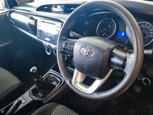 Toyota Hilux Extra Cab 2.4 GD6 RB 2x4 MT in Namibia