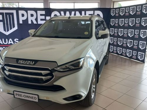 Used Isuzu MU-X for sale in Otjiwarongo