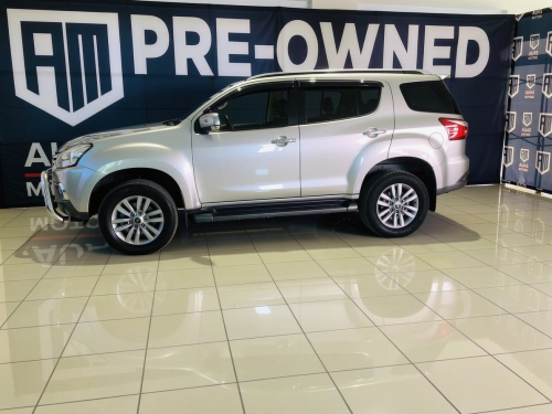 Pre-owned Isuzu MU-X 3.0 4X4 AT for sale in 