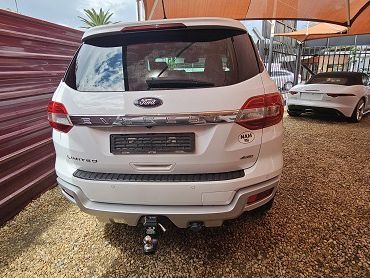 Ford Everest Bi-Turbo Limited 7 Seater in Namibia
