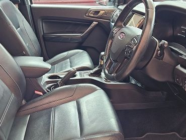 Ford Everest Bi-Turbo Limited 7 Seater in Namibia