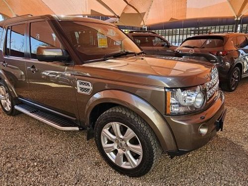Land Rover Discovery 4 HSE in Namibia