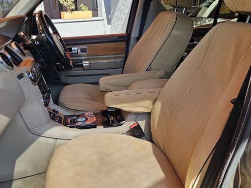 Land Rover Discovery 4 HSE in Namibia