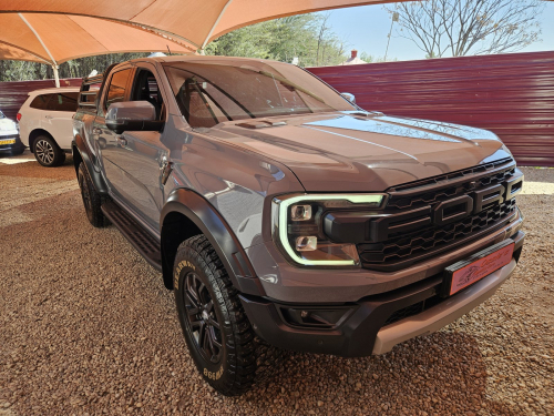 Ford Ranger Raptor in Namibia
