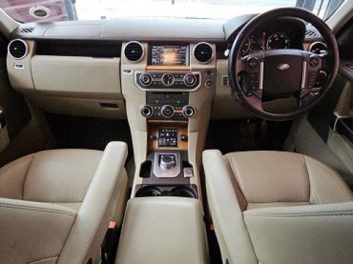 Land Rover Discovery 4 HSE in Namibia