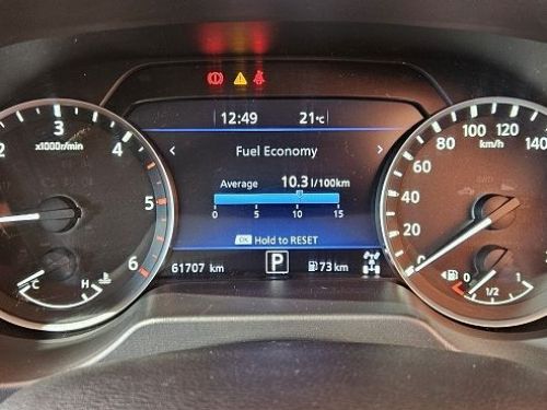 Nissan Navara DDTi LE Plus in Namibia