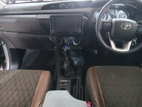Toyota Hilux 2.4 D/C 4x4 RaiderX MT in Namibia