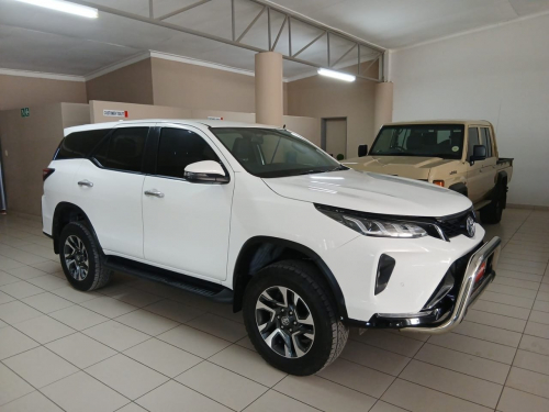 Pre-owned Toyota Fortuner 2.8 4x4 AT for sale in 