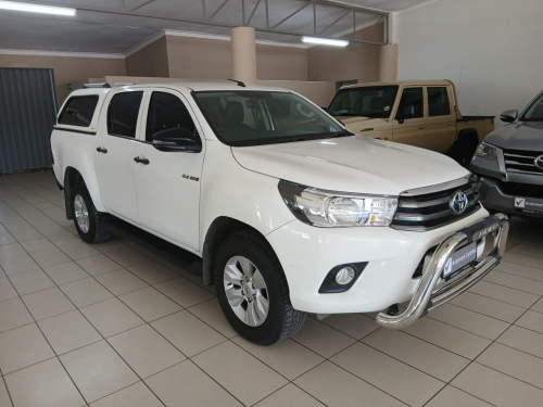 Toyota Hilux 2.4 D/C SRX RB MT in Namibia