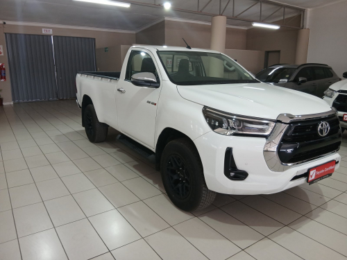Toyota Hilux 2.8 Raider S/C 4x4 AT in Namibia