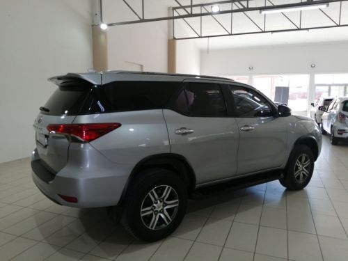 Toyota Fortuner 2.4 RB AT in Namibia