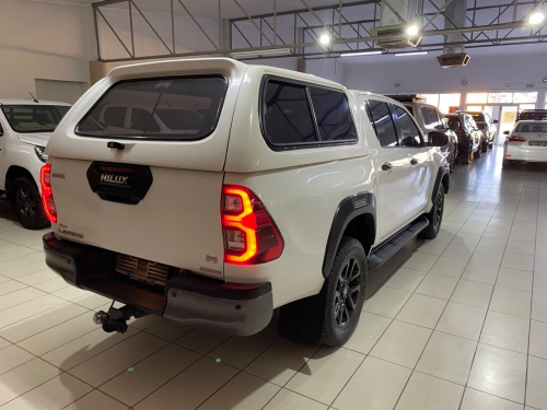 Toyota Hilux Legend 2.8 D/C A/T 4x4 in Namibia