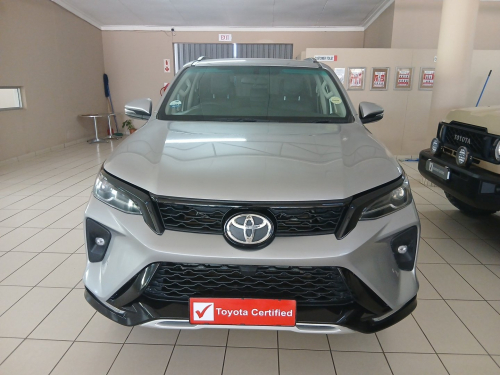 Toyota Fortuner 2.4 4x4 AT in Namibia