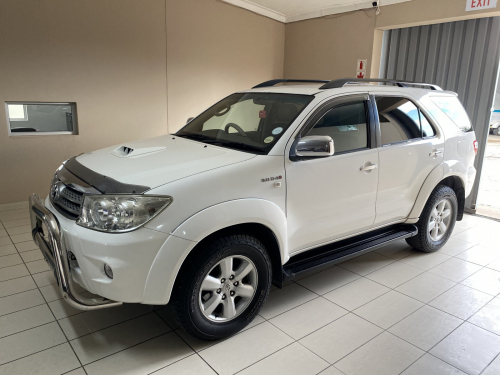 Toyota Fortuner 3.0 D4D 4x4 MT in Namibia