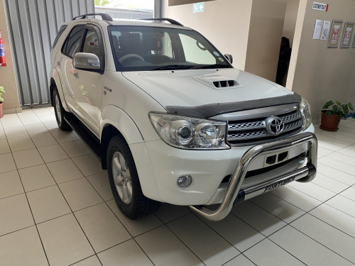 Used Toyota Fortuner 3.0 D4D 4x4 MT for sale in Gobabis
