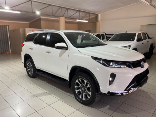 Toyota Fortuner 2.4 A/T 4x4 in Namibia