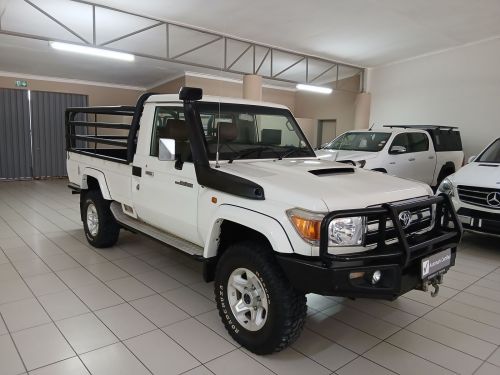 Pre-owned Toyota Land Cruiser 4.5 V8  S/C for sale in 