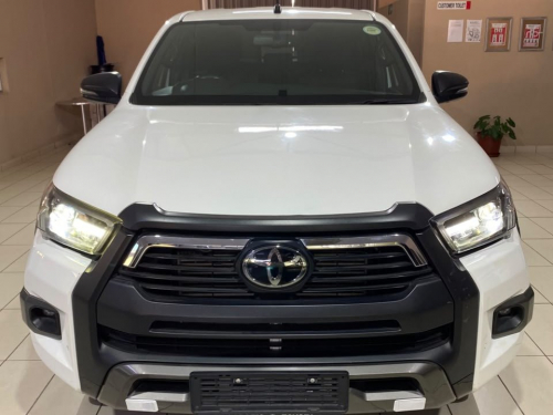 Toyota Hilux Legend 2.8 D/C A/T in Namibia