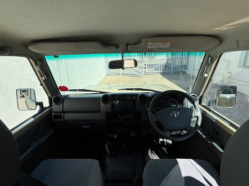 Toyota Land Cruiser Pickup LC79 4.0 Petrol D/C in Namibia
