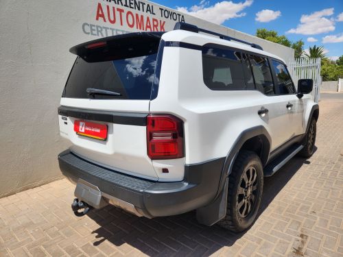 Toyota LC Prado 2.8GD VX-R in Namibia